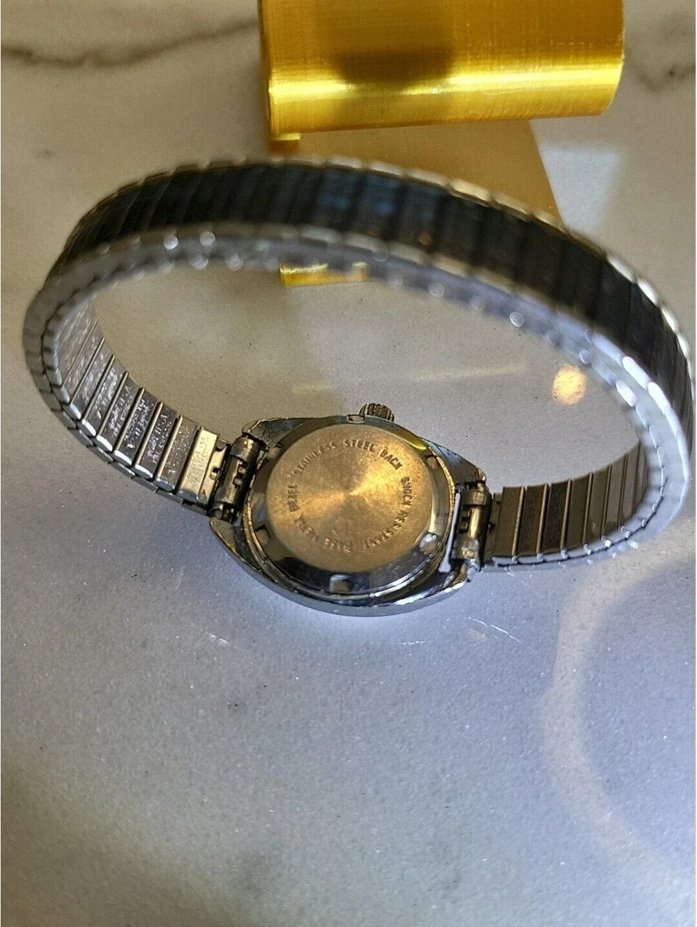 Vtg WestClox 17 Jewels windup Womens Watch UFO 1970s Working Stretch Beauty